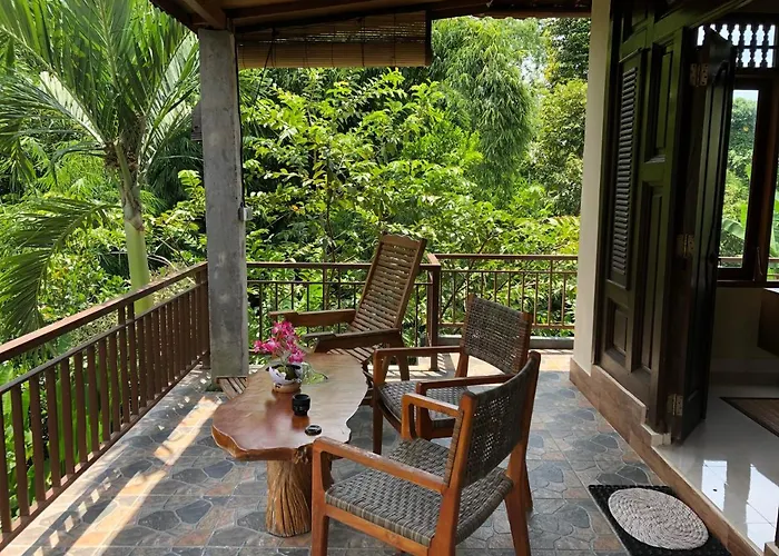 Suk's House-live Locally In Family Compound Guest house *