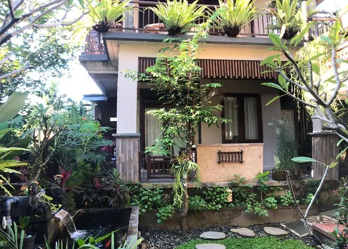 Guest house Suk's House-live Locally In Family Compound