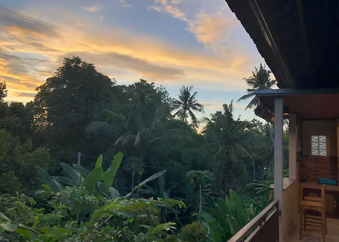 Guest house Suk's House-live Locally In Family Compound
